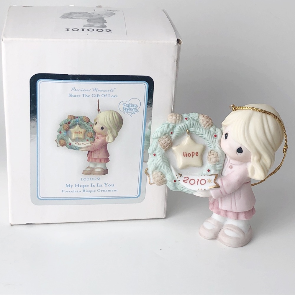 2010 Precious Moments figurine